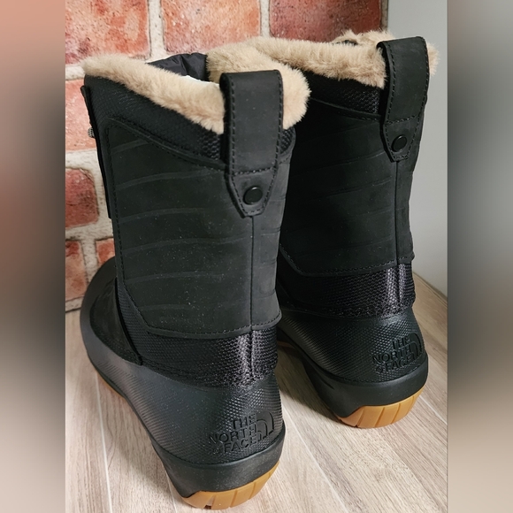 The North Face Women's Shellista IV Mid Lace Waterproof Insulated Winter Boots - Picture 6 of 13